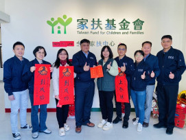 金門議長洪允典響應年菜募集 關懷金門家扶童迎新春