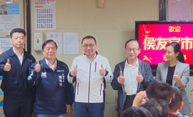 新北春節期間公共運輸服務不打烊　侯友宜慰勞公車從業人員