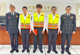急救成功率持續提升！金門消頒發救命之星榮譽胸章