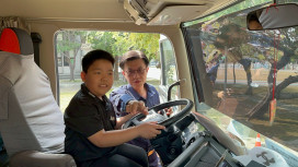 宣導執法雙管齊下  前鎮警分局長率隊進入校園實境教學