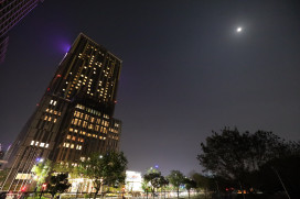 高雄萬豪酒店熄燈7,704盞！328關燈守護地球攜手公益獻愛心