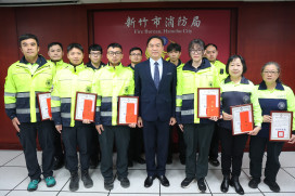 火場認證訓練前義消夥伴突發OHCA　竹市消防跨分隊接力電擊成功救回