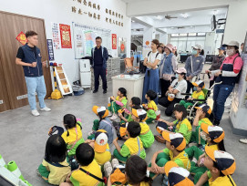 萌娃勇闖派所 文元幼園童趣參訪學安全
