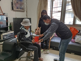 南市軍人服務站慰問士官母親