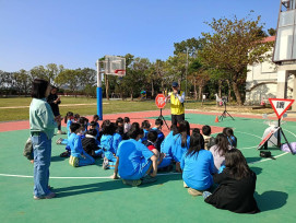 麻豆監理站行動監理車進左鎮國小，提升學童交通安全