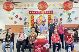 屏東榮家溫馨慶生 關懷住民長輩暖心祝壽