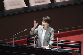 農漁民復耕最強後盾！陳亭妃解讀農業救助新制：芒果每公頃最高 10 萬元