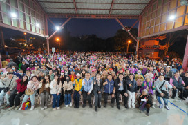 力挺徐欣瑩　立委吳宗憲竹北竹東問政會站台、陪掃夜市