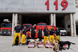 國際搜救犬日　竹市長慰勞搜救犬與訓練人員肯定消防局加入IRO邁向國際