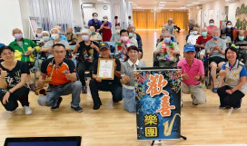 臺南榮家感謝歡喜樂團共譜樂章 薩克斯風悠揚暖心慶生