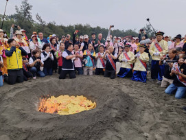 安平迎媽祖遶境登場 40頂神轎齊聚人神共賞歌仔戲