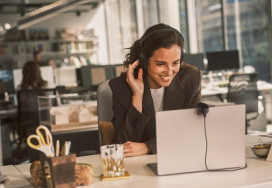 全球專業音訊與視訊解決方案品牌Jabra推出全新 Evolve3 系列耳機，鎖定 AI 應用與混合辦公需求