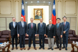 立法院韓國瑜院長接見美國聯邦參議員班克斯（Jim Banks）訪團