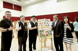 郵局化身藝廊！桃郵攜手桃小辦「童畫郵情」展　純真筆觸療癒繁忙郵務