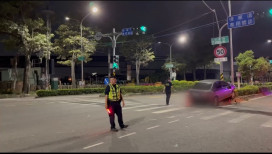 楠梓驚傳自撞事故！男駕駛肇事後失聯警方急追人