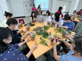 臺南市議員李啟維攜手成功青商 推花藝公益活動倡議性別平等與社會關懷