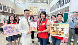 嘉榮信望愛攜手嘉義靈糧堂 母親節前詩歌康乃馨獻祝福