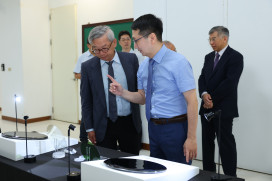 國科會吳誠文訪視成大晶體研究中心 產官學聚焦次世代半導體技術布局