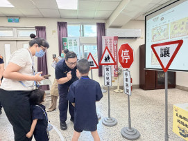 小交安尖兵出任務！南警攜手北區親子館打造小小警察體驗日
