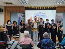 張志範將軍跨海薩克斯風義演 以樂傳愛溫暖澎湖長者