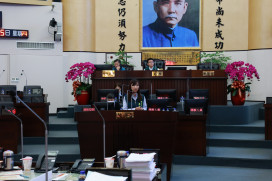 臺南9萬5千名長者面臨換照　南市議會促37區全面推動一站式服務