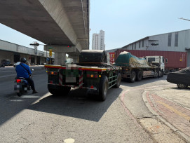 疑死角奪命! 大寮區聯結車右轉擦撞單車　婦人慘遭輾斃