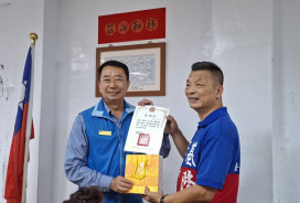 士官團關懷小組愛心送暖 基隆榮民與遺孤學子