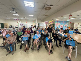 花蓮榮家感謝市長魏嘉彥送父親節溫馨禮關懷長輩