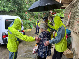 巴威颱風暴風圈襲台　竹縣山區入夜前撤離122人