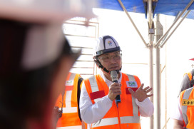 新北市府團隊視察金城交流道工程　侯友宜：新北高快速路網漸成形