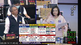 光電板堆積如山又遇火警　南市議員追問「誰載進來、誰放火？」