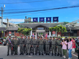 金門老兵召集令熱身賽成功車站震撼登場！軍歌快閃重現當年