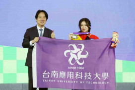 五年磨一劍！　桃竹苗分署培訓選手呂羽昕勇奪全國技能賽中式服裝職類金牌