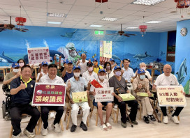 93軍人節送暖 張峻議座走訪花蓮榮家慰問榮民