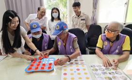 引進多元益智教具 陪伴榮家長輩玩出樂齡智慧