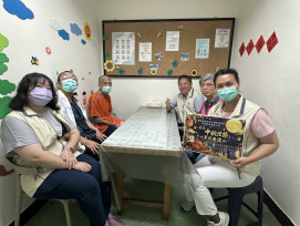 秋節傳溫情！花蓮榮家赴各醫院探視慰問住院長輩
