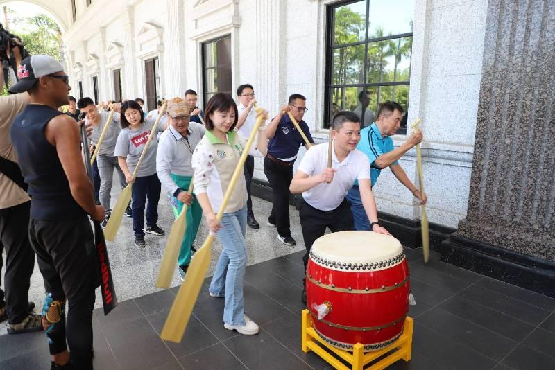 不怕陳其邁的嗆聲！議會龍舟隊加快集訓腳步，聘教練提供專業指導！