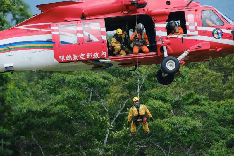 森林火災陸空聯合演習 中央地方全面動員