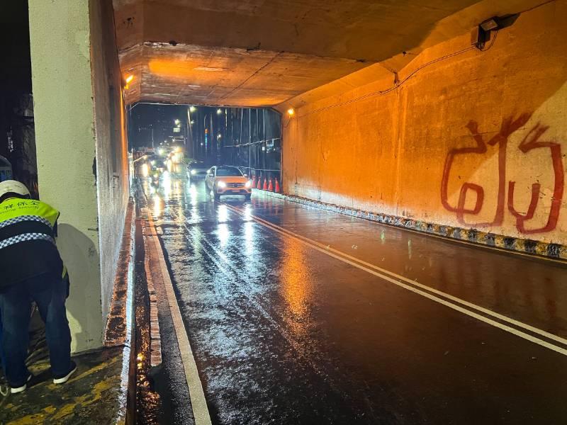 水利局監控積淹水 順利排除大同地下道狀況開放道路通行