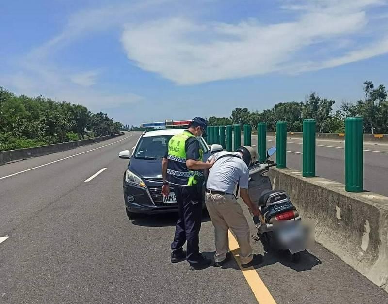 老翁路況不熟誤闖快速道　臺西警馳援安全護送