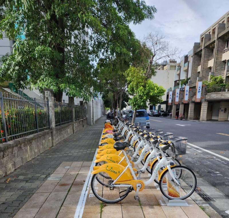 臺南地院設立YouBike公共自行車租賃站 便利民眾洽公 