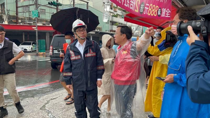 高雄今晨大雨，陳其邁：市府總動員迅速排除積淹水情形！