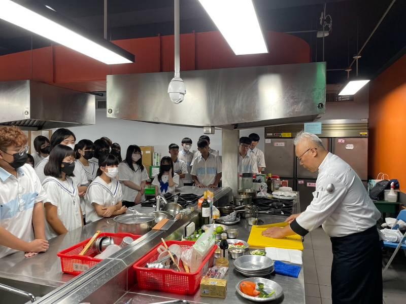 4大廚藝名師齊進校園 培育南應大東吳餐旅新尖兵