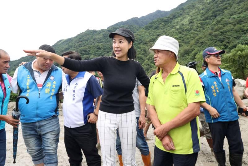 海葵停班日 許淑華東埔勘查土石流災害