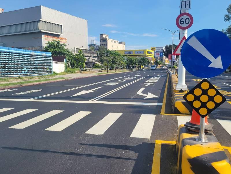 增設中華西路與南島路口左轉專用車道 保障車安