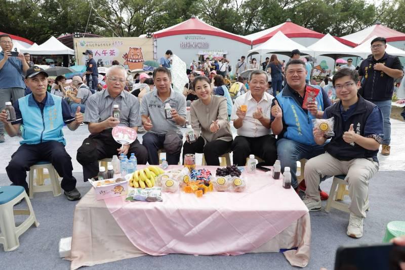 南投茶博會「千人午茶」超人氣 微雨彩虹相映