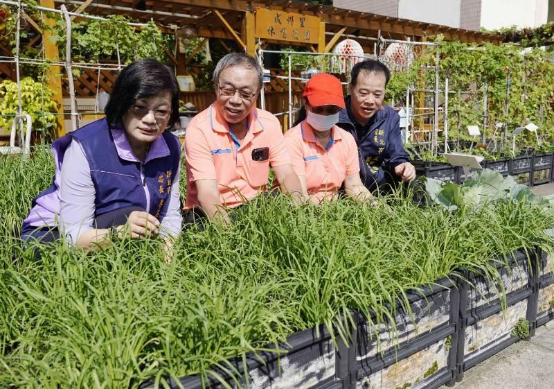 李美珍參加五股成州惜食共餐 NG醜蔬果變身餐桌上的佳餚