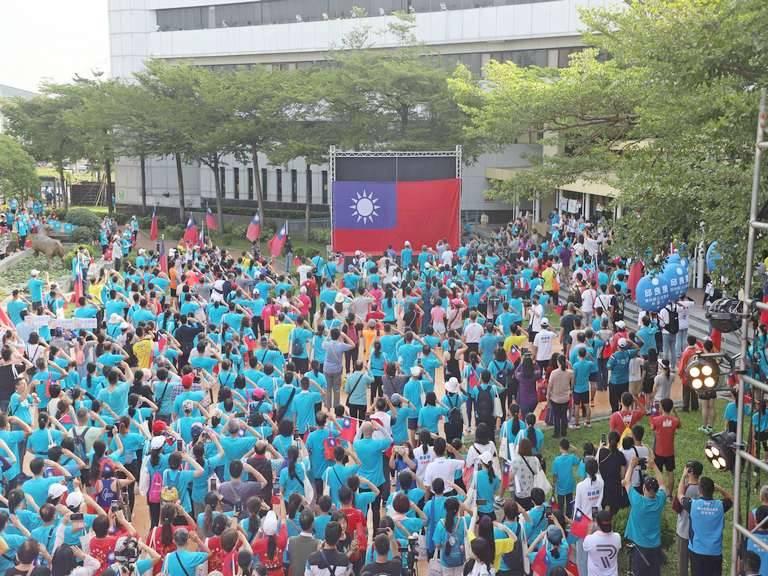 雲林縣張麗善領唱國歌　慶祝中華民國生日快樂