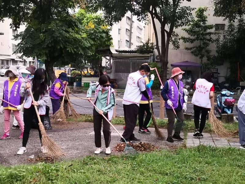 守護社區環境！台電鳳山區處偕同社區積極參與登革熱防治！