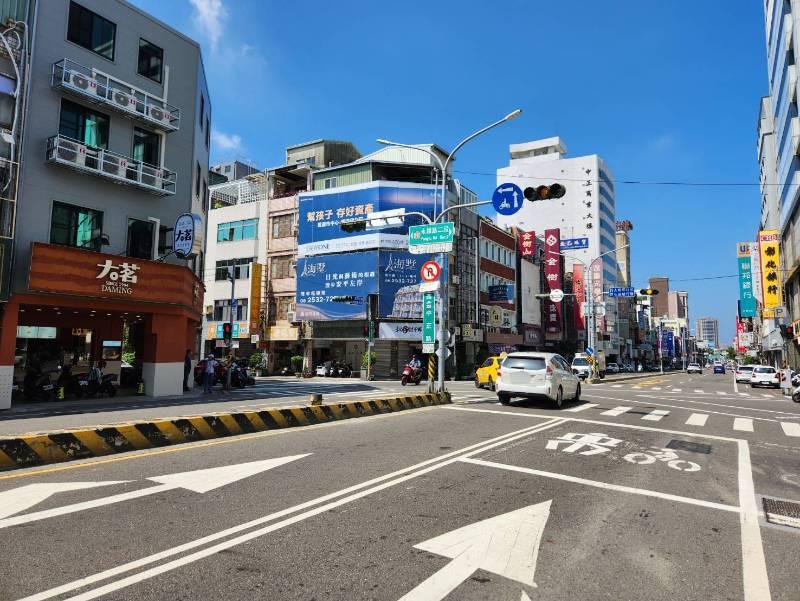 10/28起中西區中正路府前路 機車取消兩段式左轉 試辦6個月